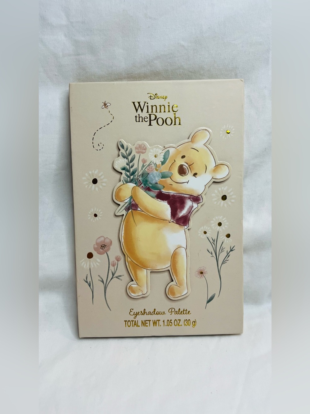 Disney Winnie the Pooh Pastel Yellow & Beige Wall Art eyeshadow palette